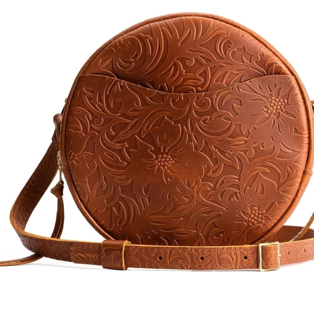 Portland Leather Goods Leather Crossbody BAG.  NWOT.